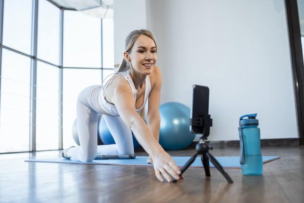 Comment les marques de produits de beauté peuvent-elles utiliser les tutoriels vidéo pour augmenter les ventes en ligne ?